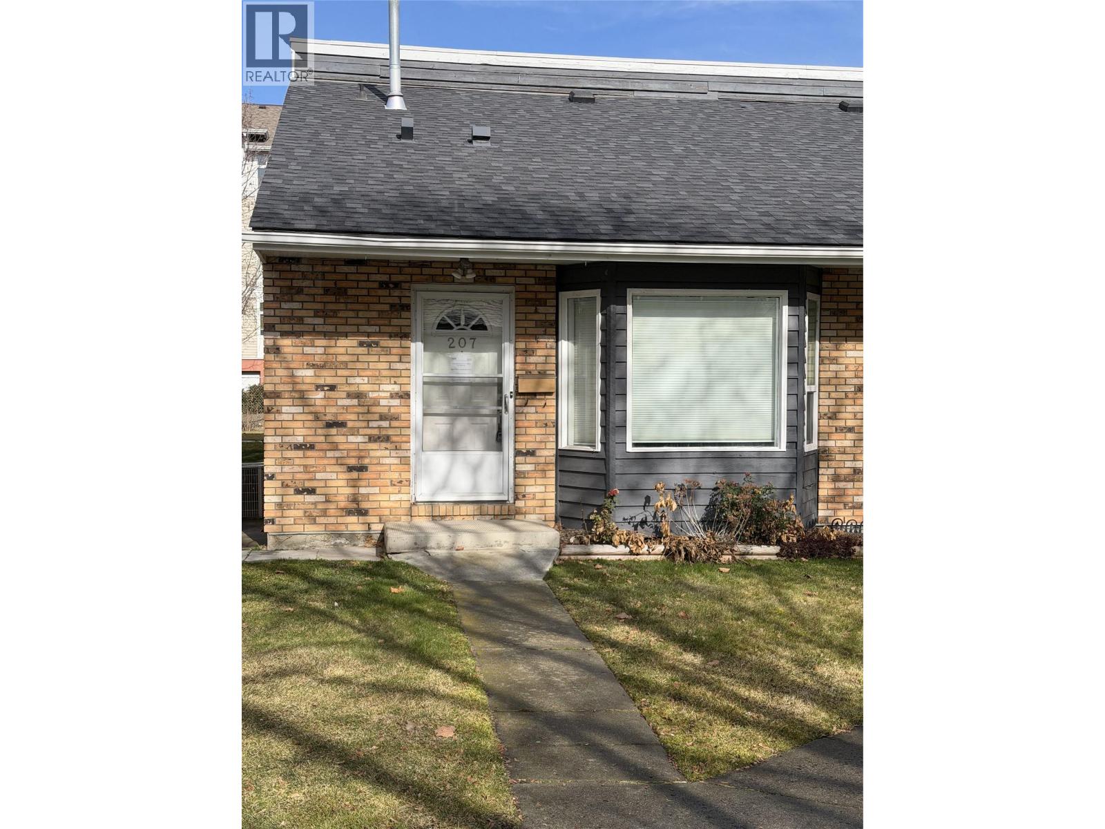 3155 Gordon Drive Unit# 207