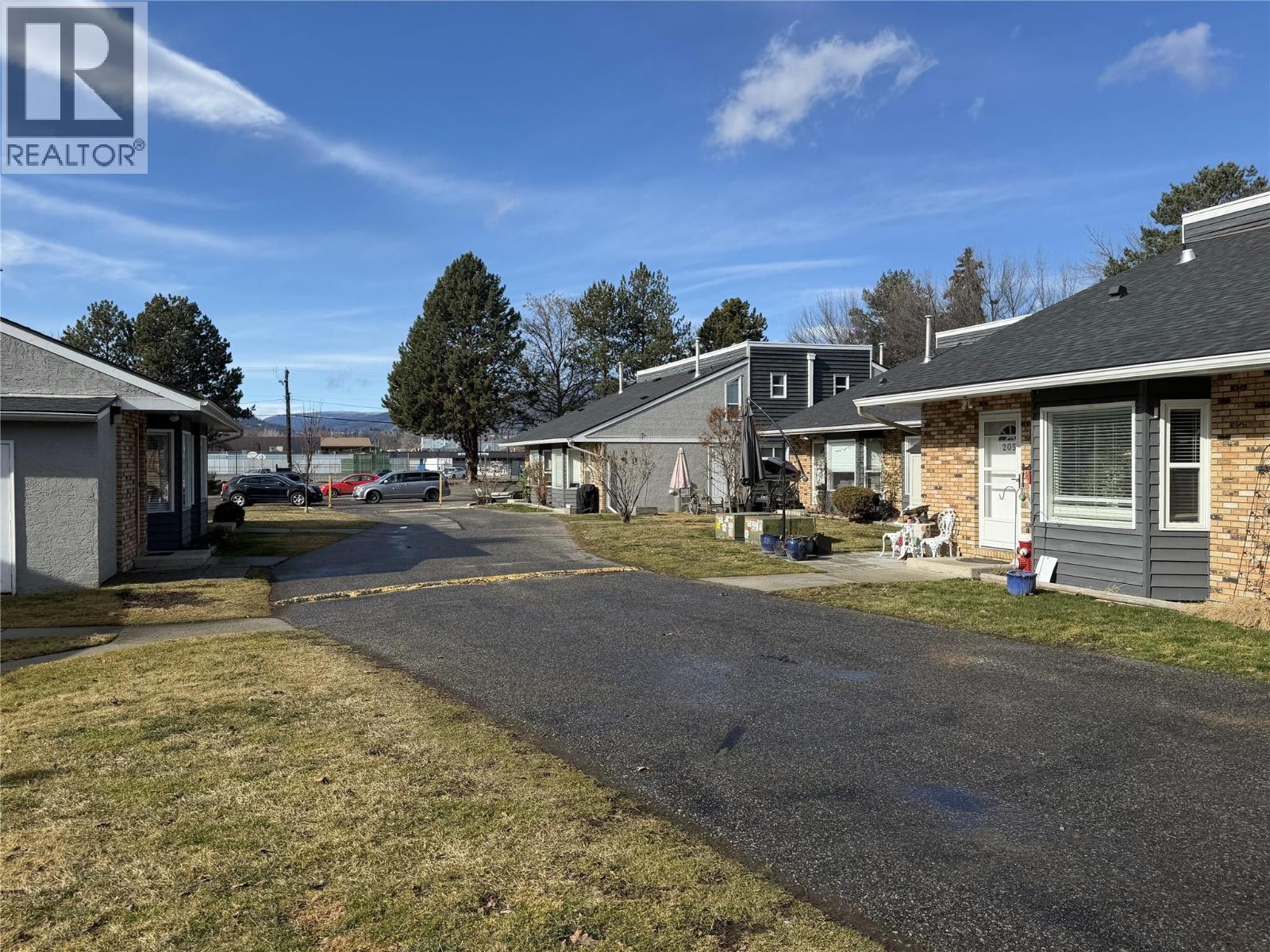 3155 Gordon Drive Unit# 207