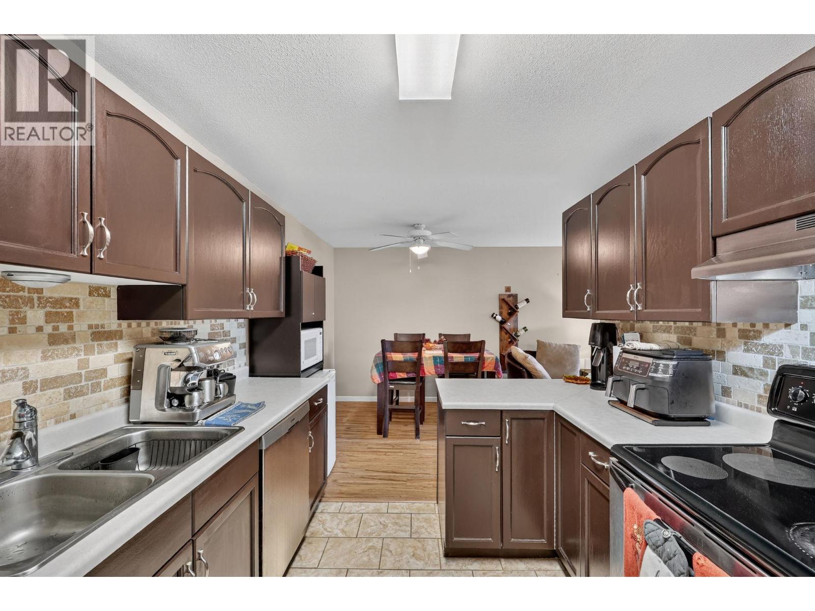 3160 Casorso Road Unit# 209