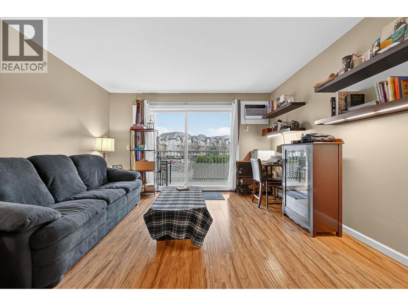 3160 Casorso Road Unit# 209