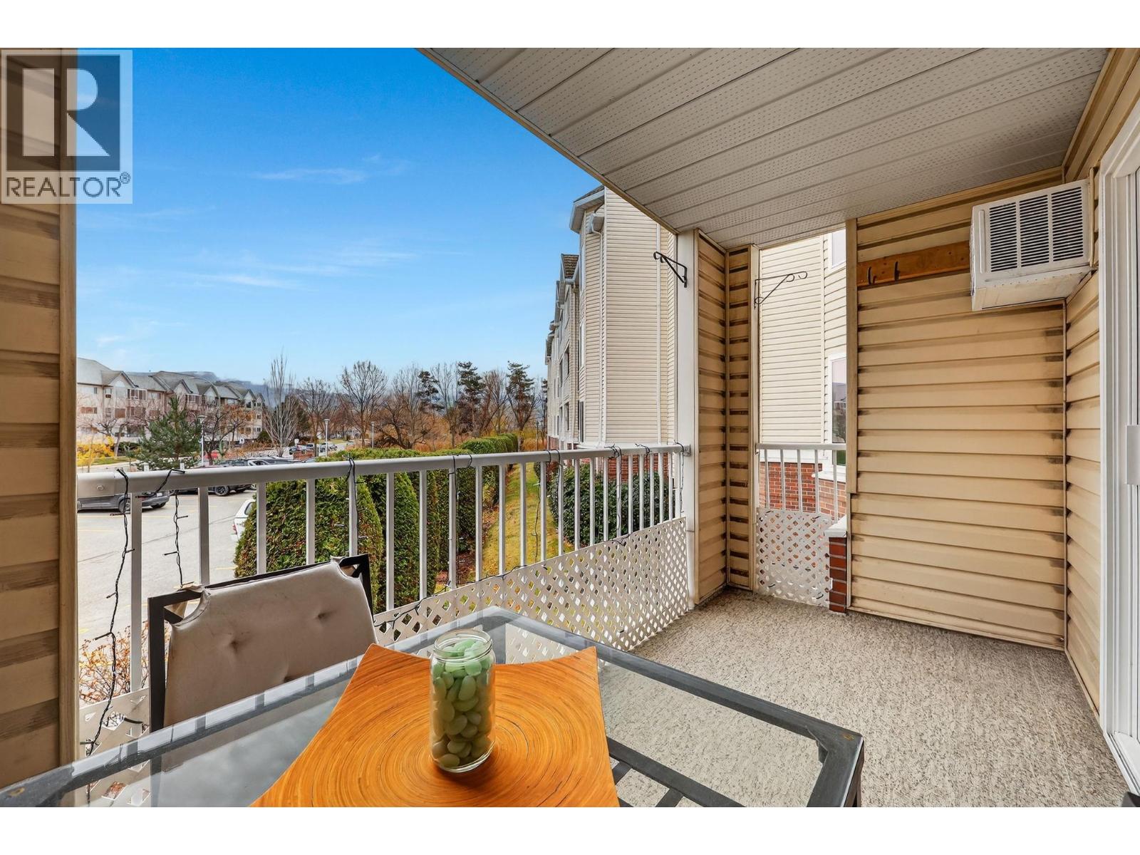 3160 Casorso Road Unit# 209