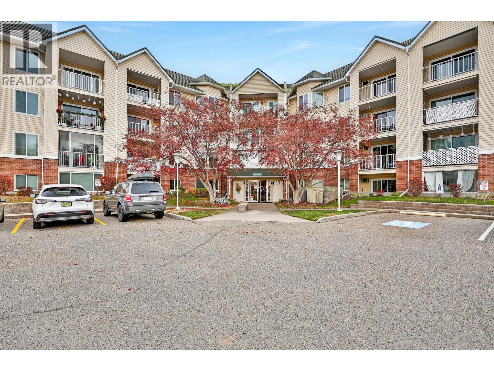 3160 Casorso Road Unit# 209