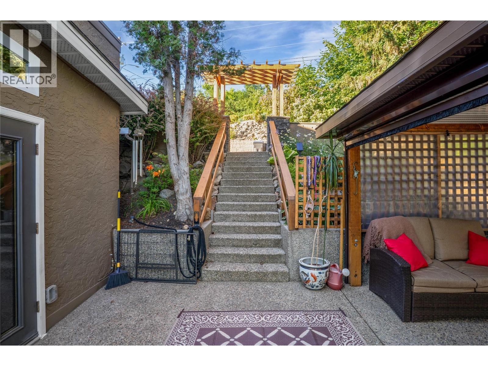 1988 Dewdney Road