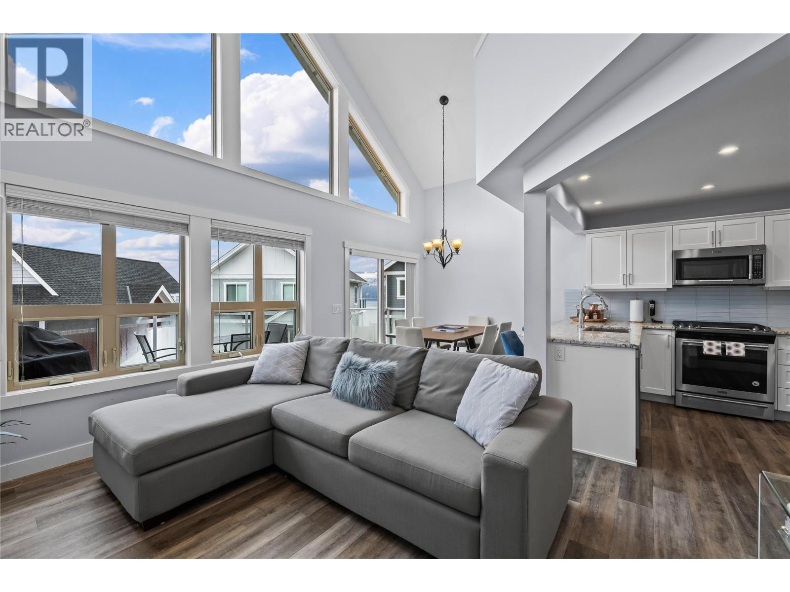 7013 Barcelona Drive Unit# 40