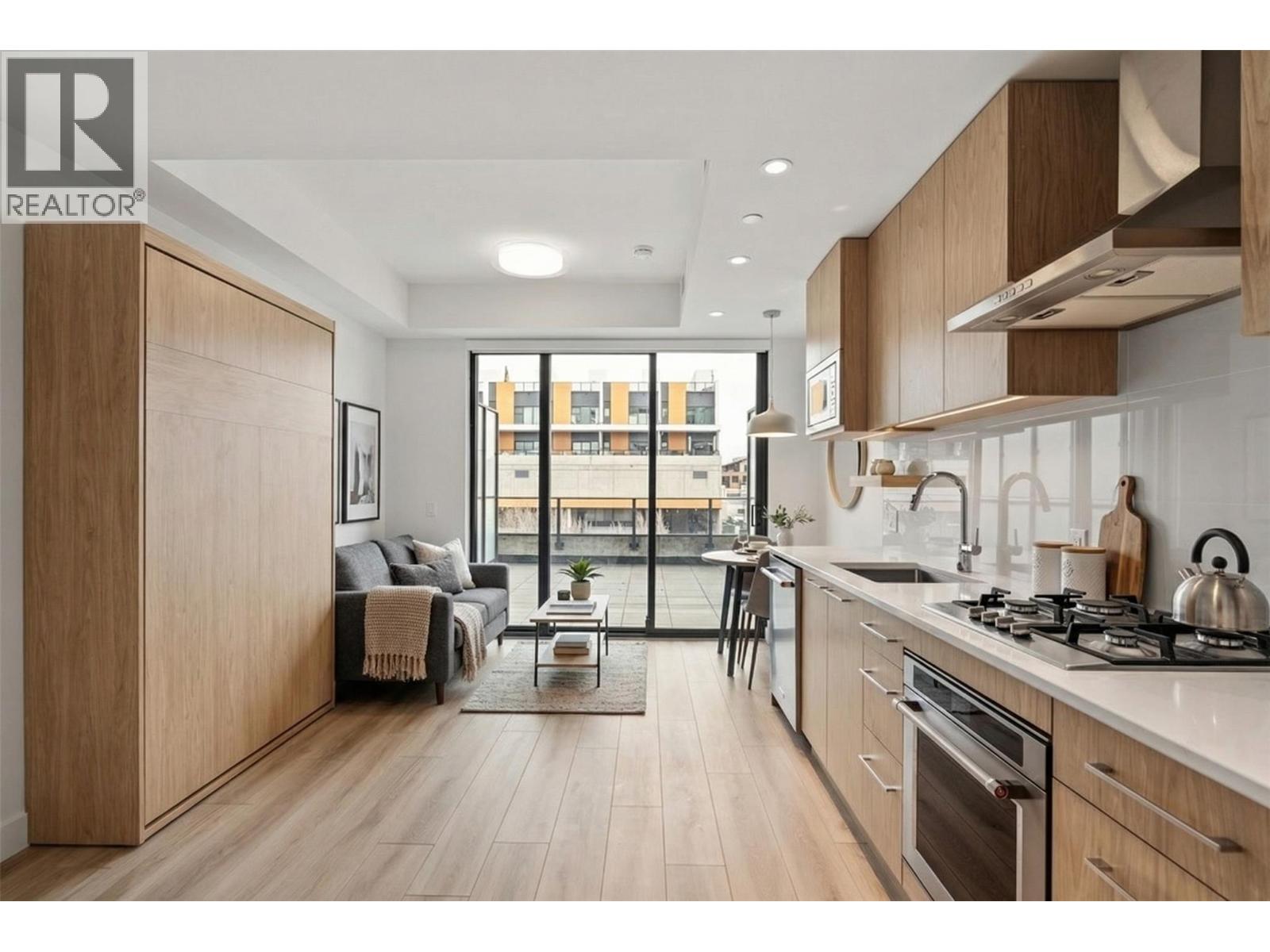 3051 Abbott Street Unit# 204