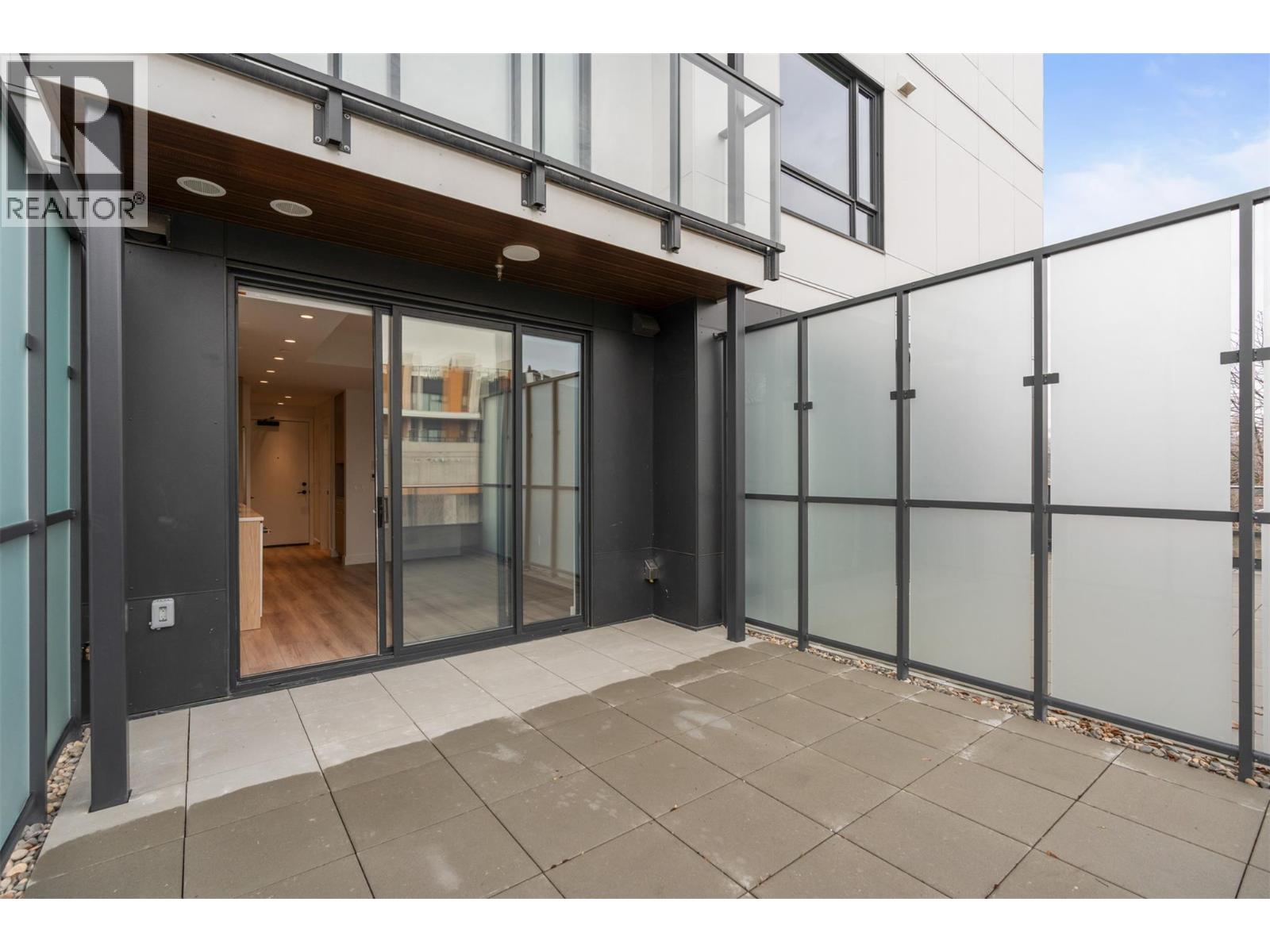 3051 Abbott Street Unit# 204