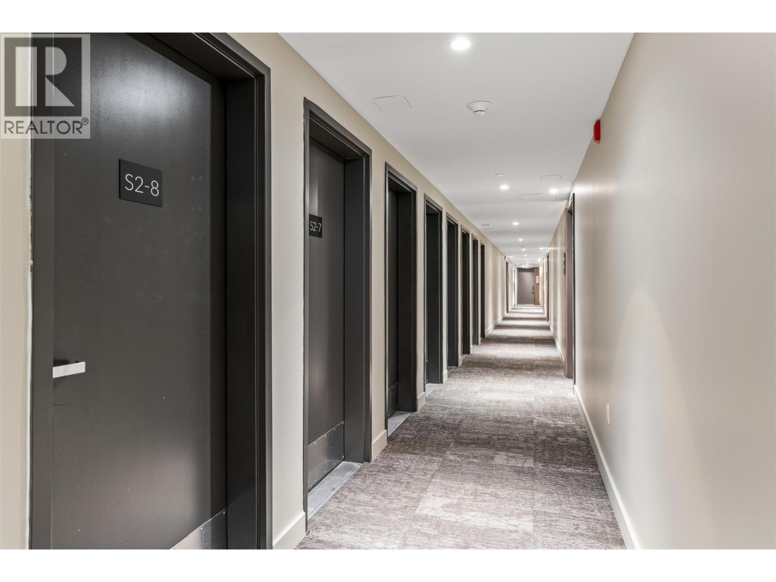 3051 Abbott Street Unit# 204
