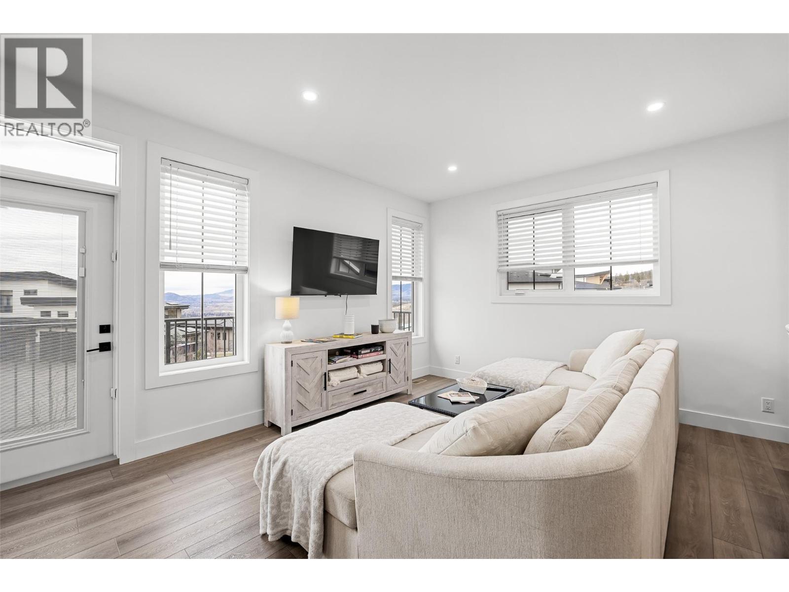 415 Hawk Hill Drive