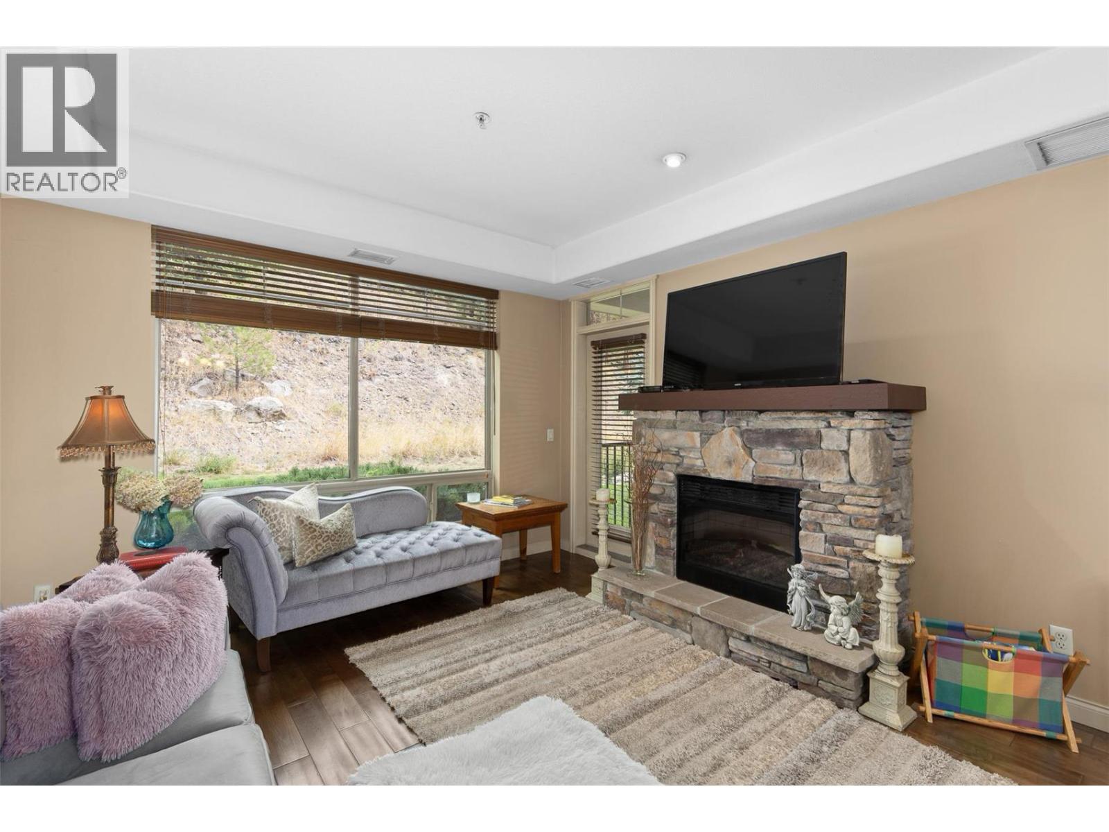 2780 AUBURN Road Unit# 106