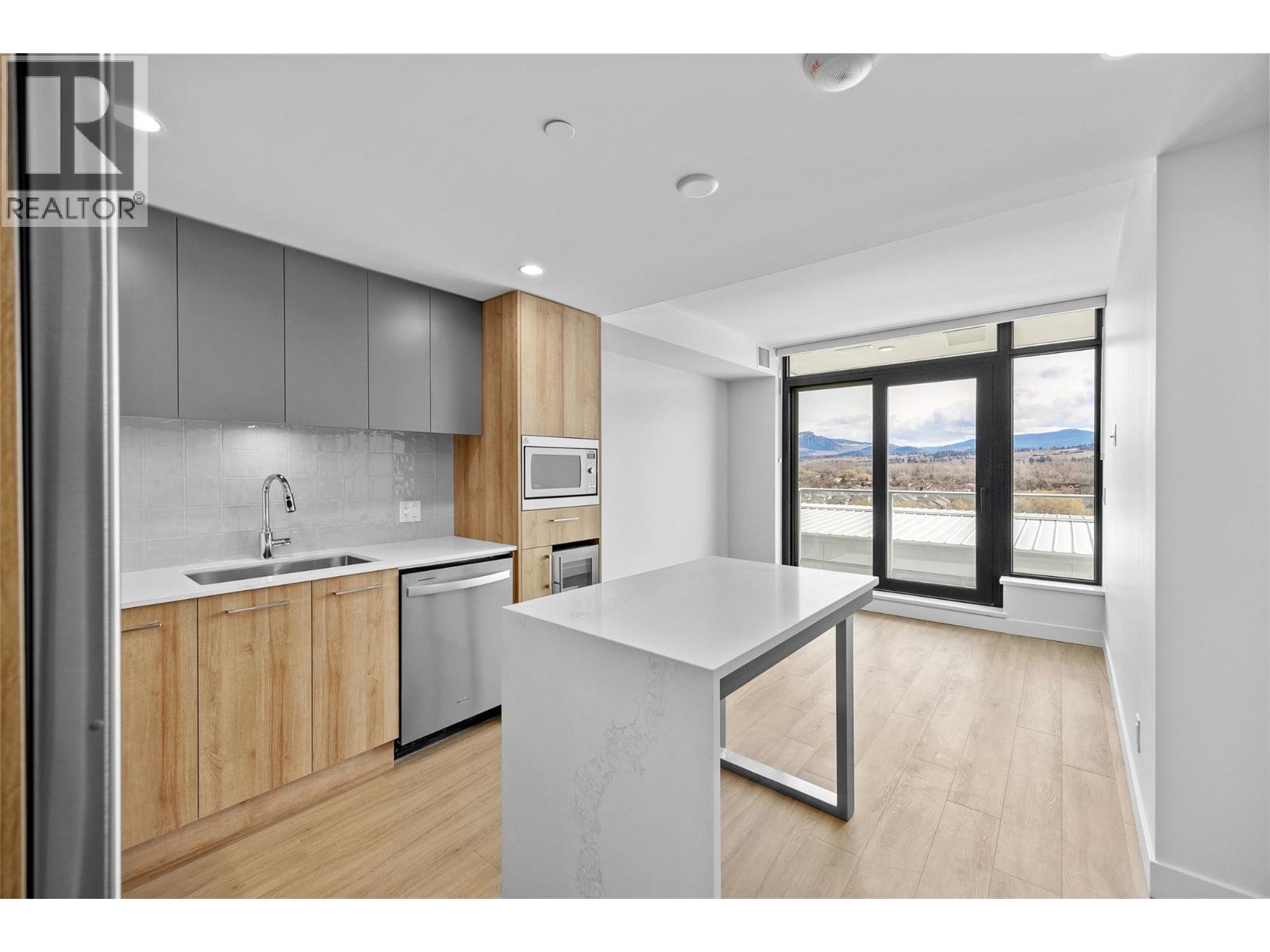 3699 Capozzi Road Unit# 803