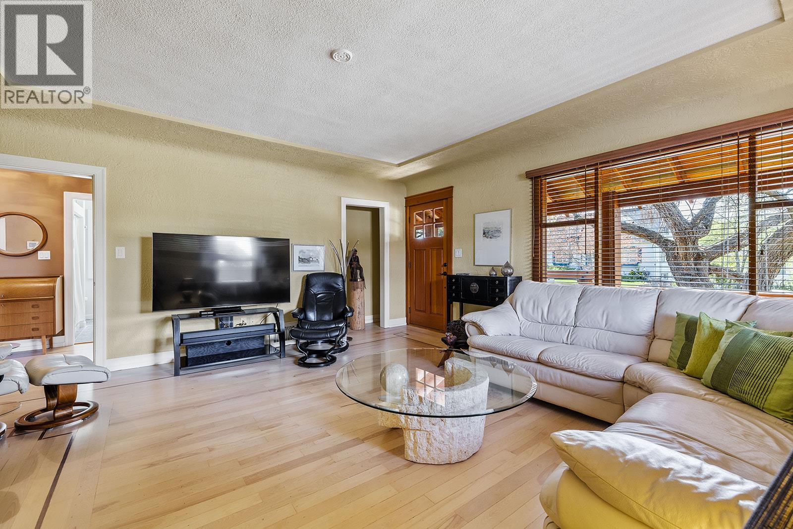 354 Burne Avenue