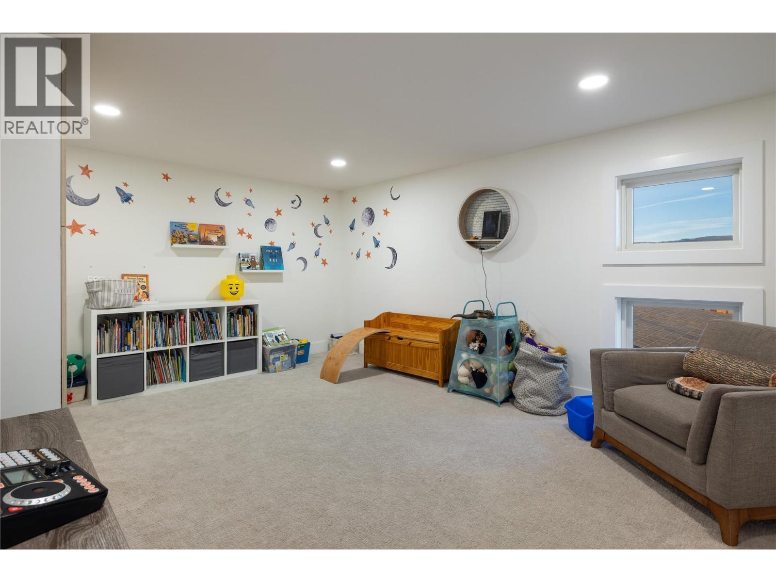 1270 Mine Hill Drive