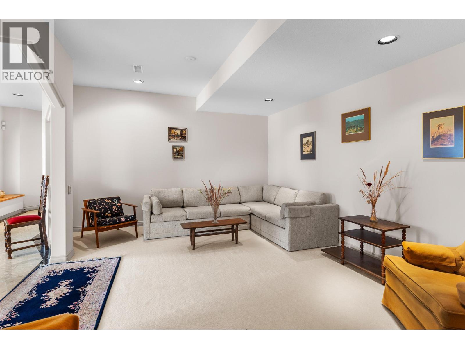 307 Sandpiper Court