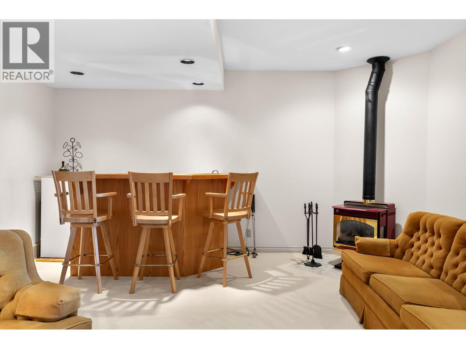 307 Sandpiper Court