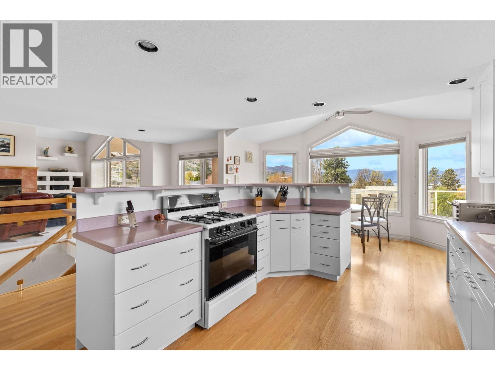 307 Sandpiper Court