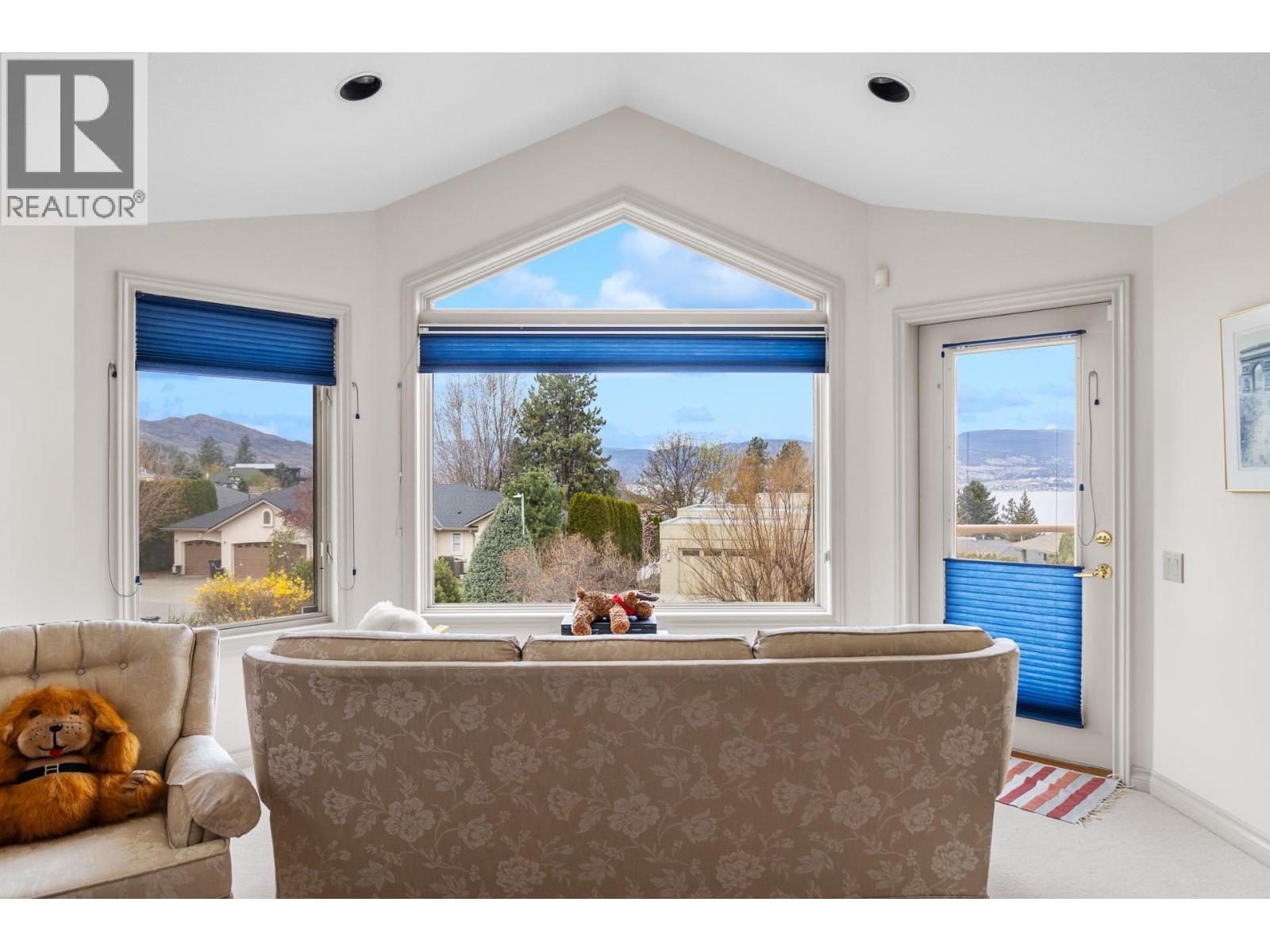 307 Sandpiper Court