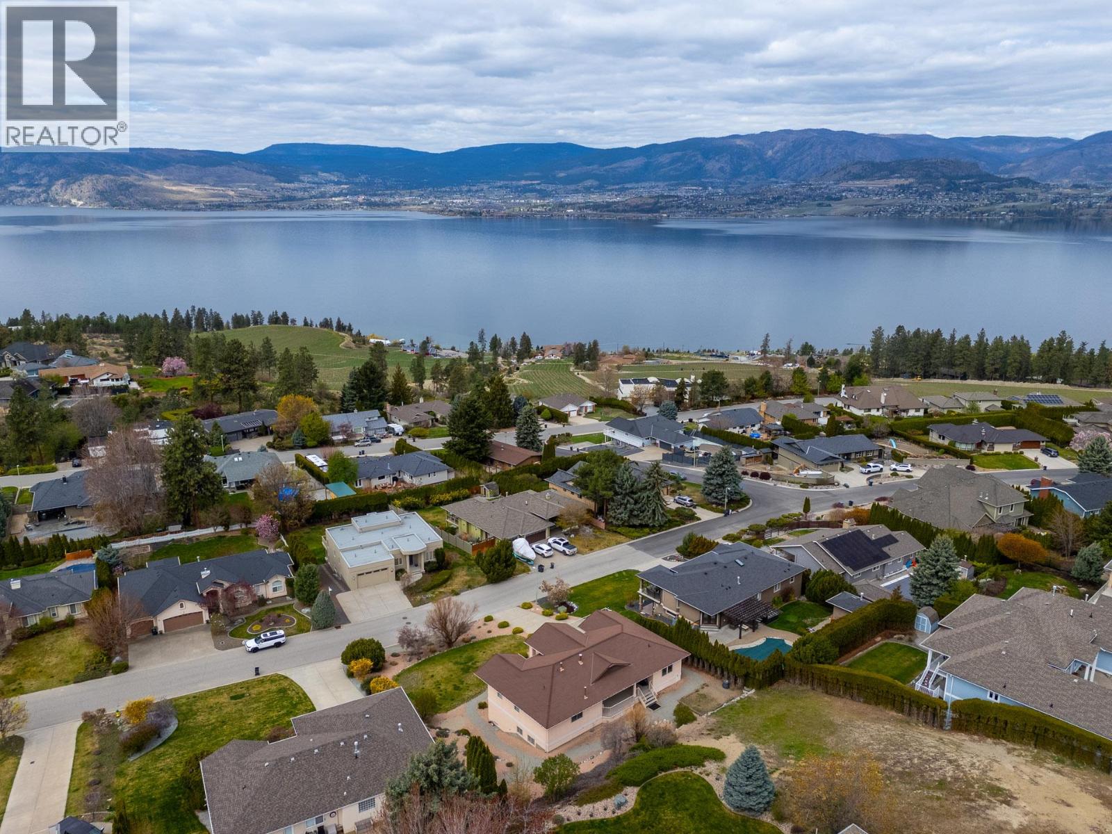 307 Sandpiper Court