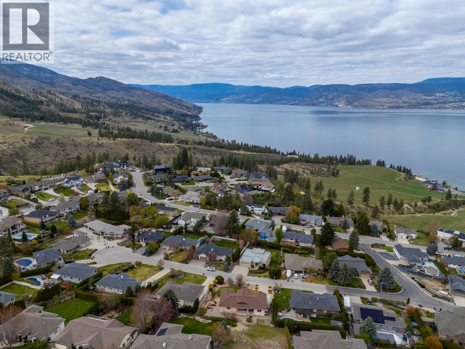 307 Sandpiper Court