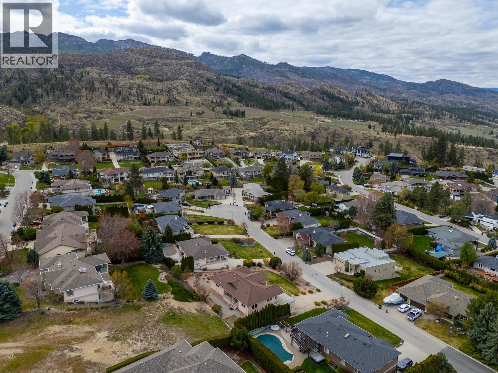 307 Sandpiper Court