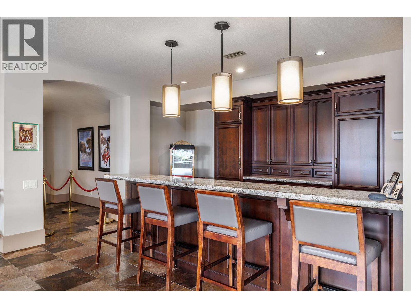 1524 Vineyard Drive