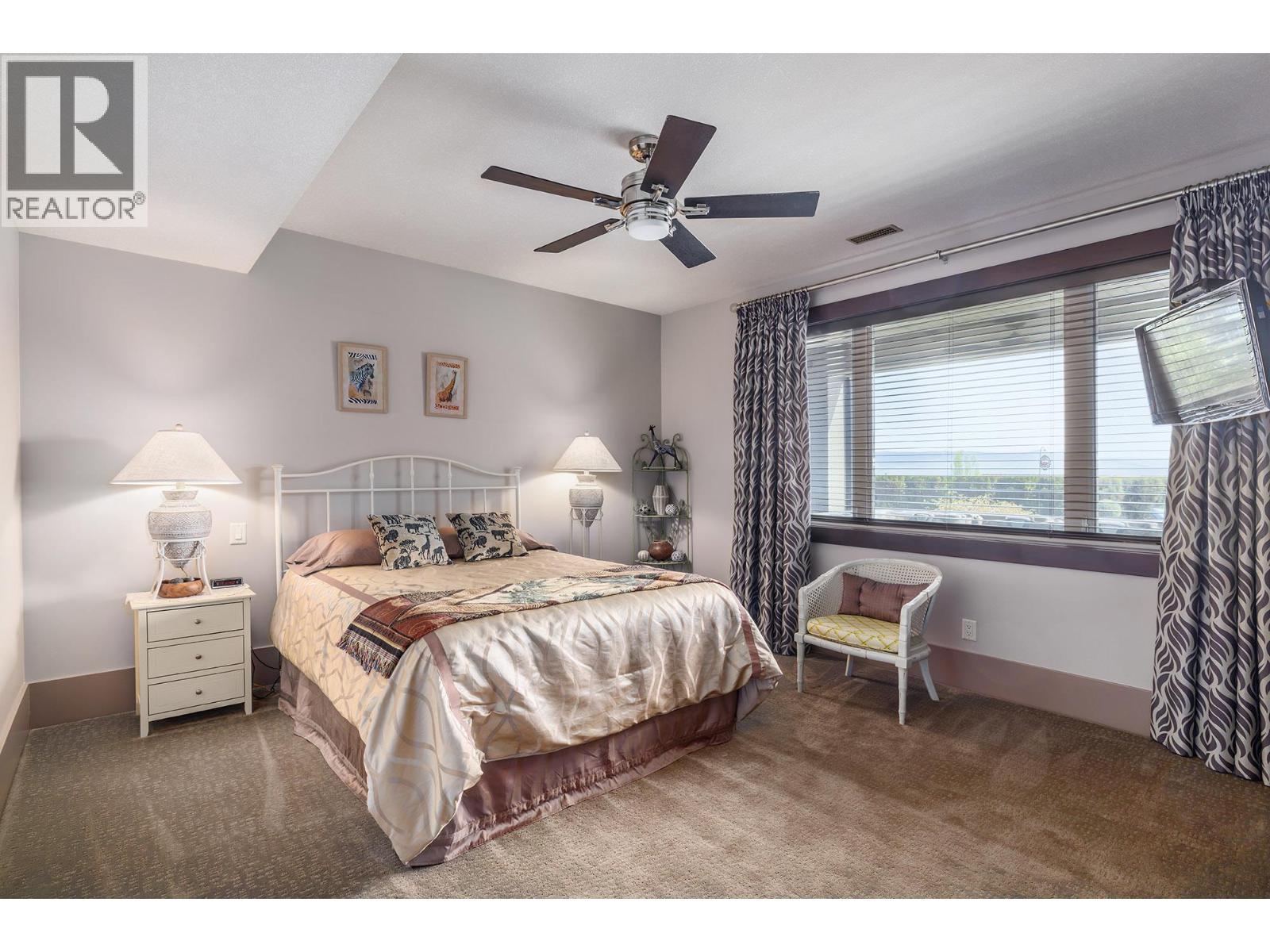 1524 Vineyard Drive