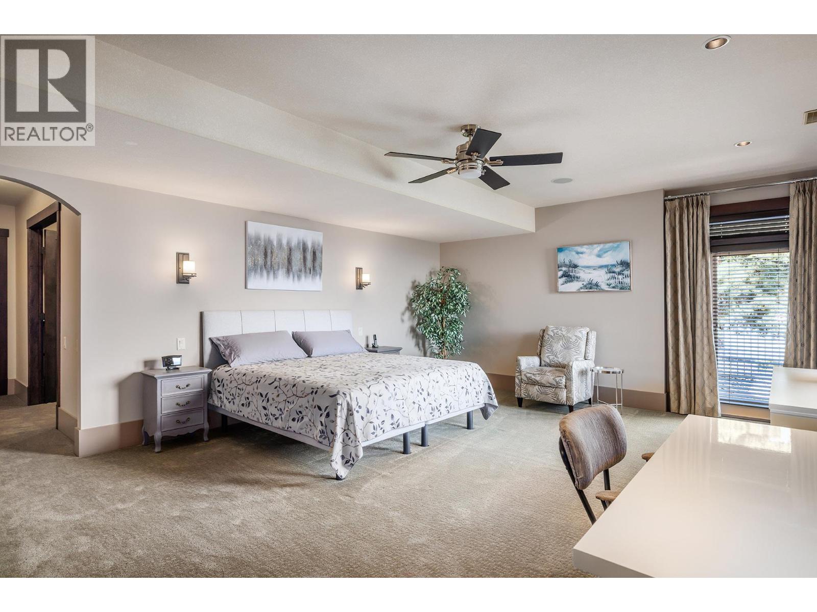 1524 Vineyard Drive