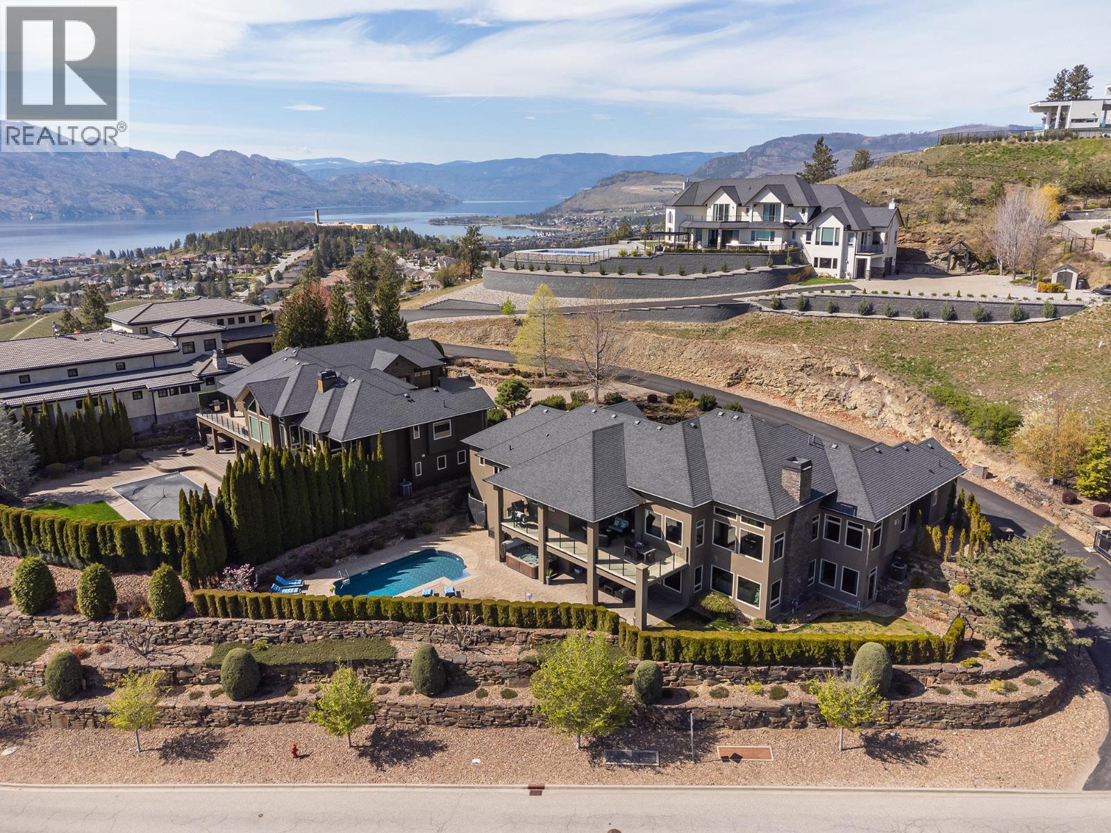 1524 Vineyard Drive