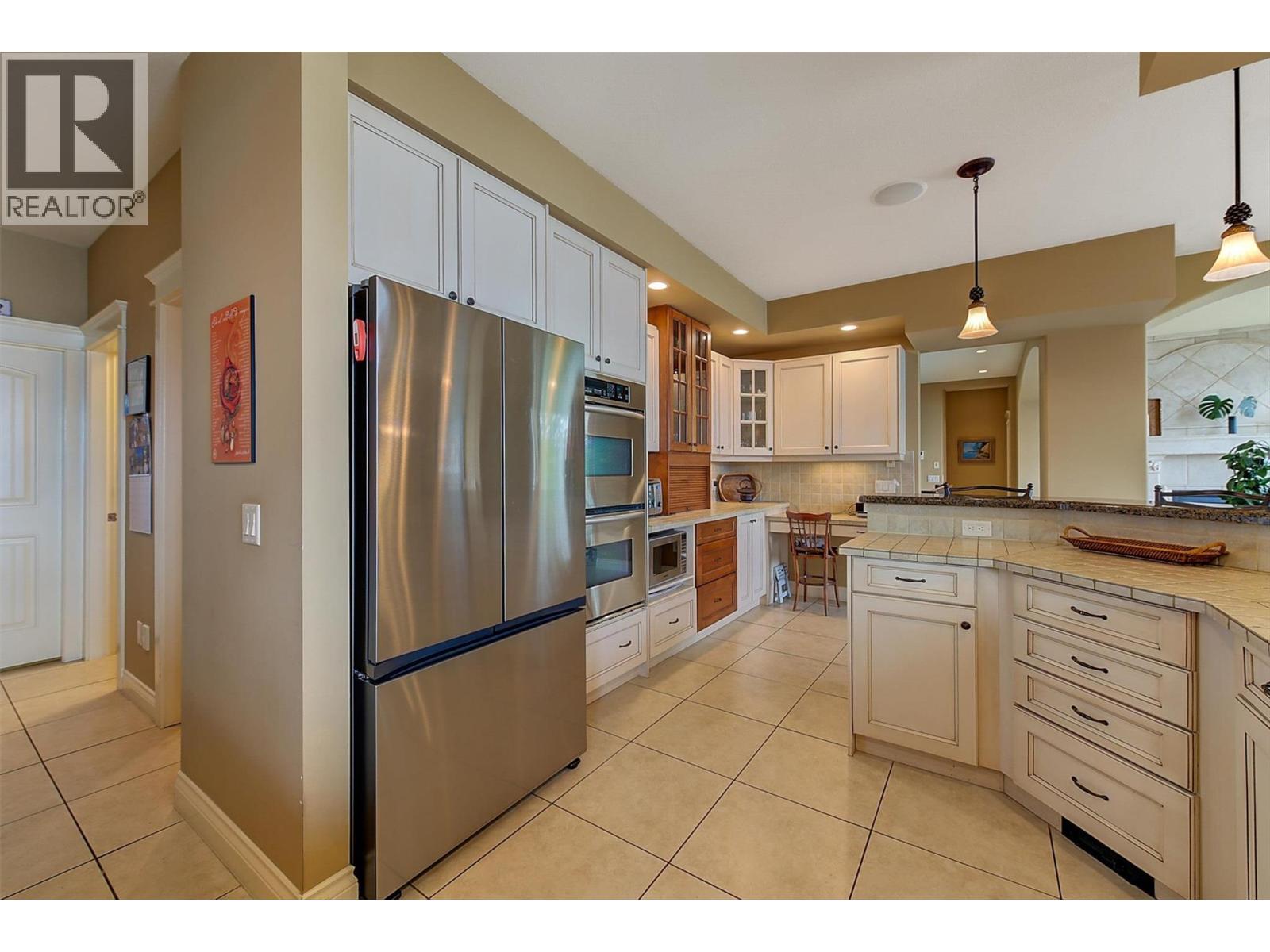 683 Westside Road S