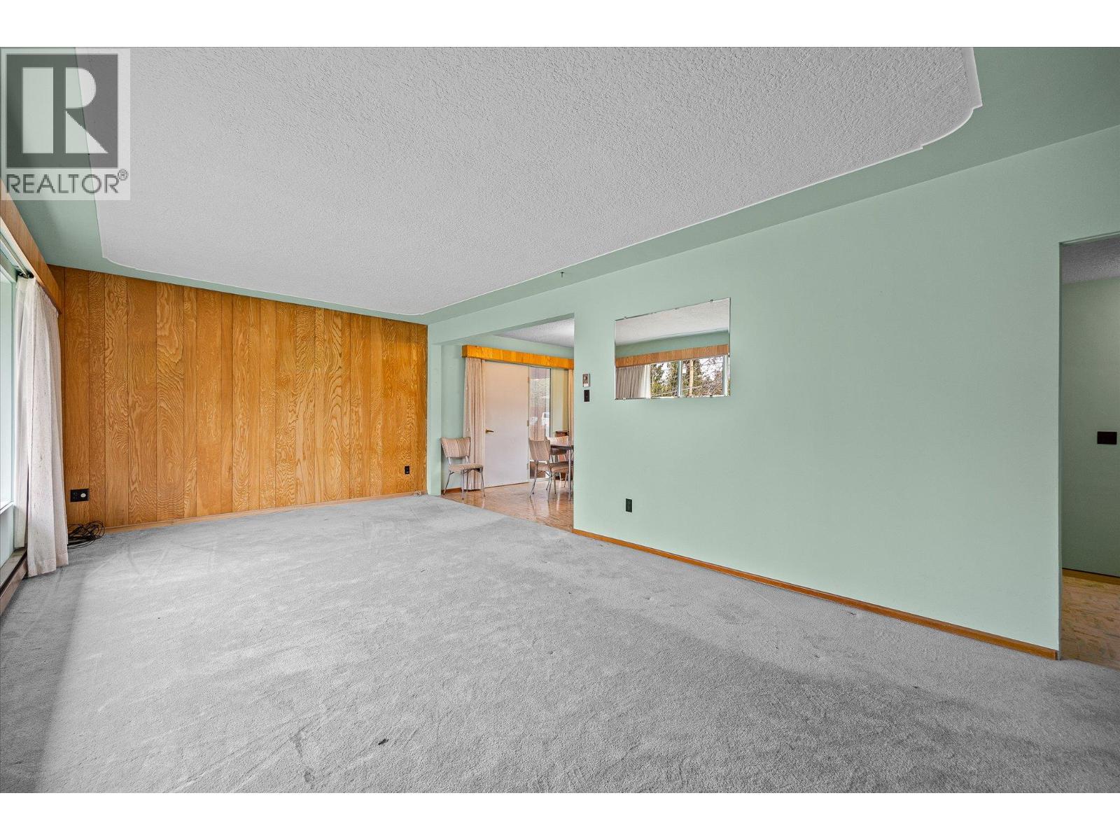 4693 Raymer Road