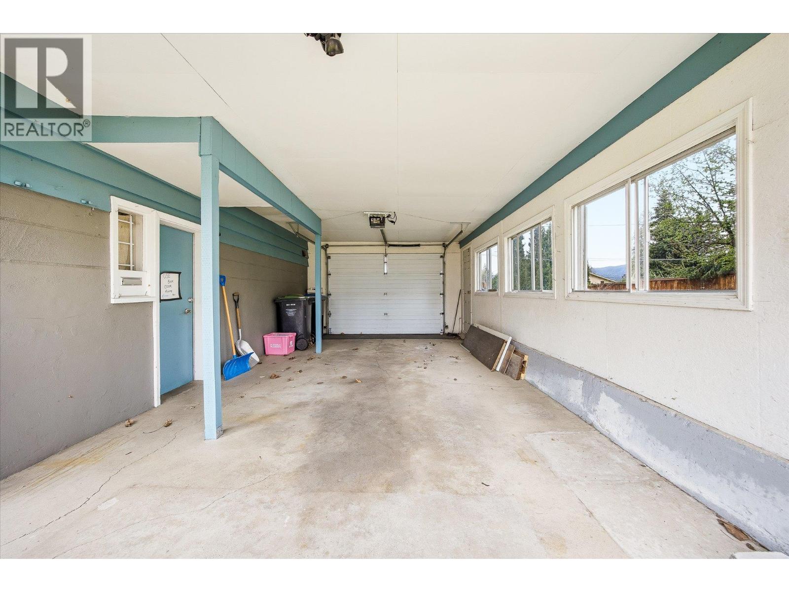 4693 Raymer Road