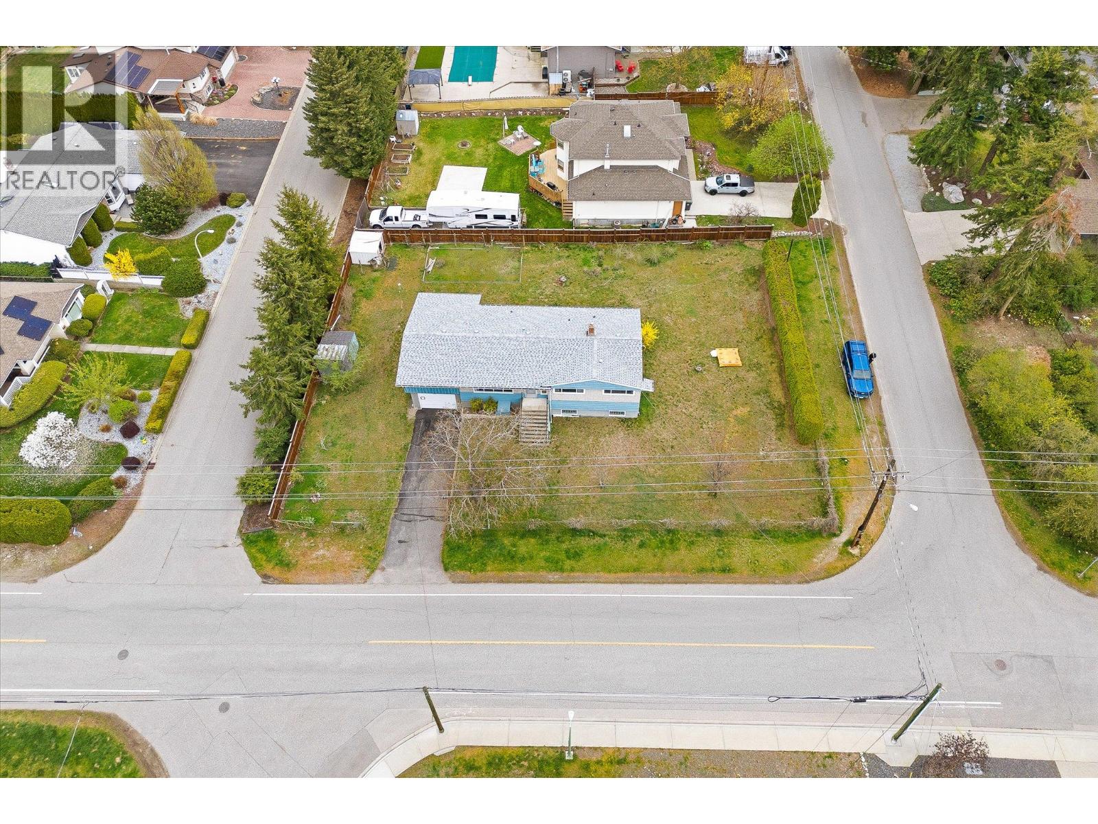 4693 Raymer Road