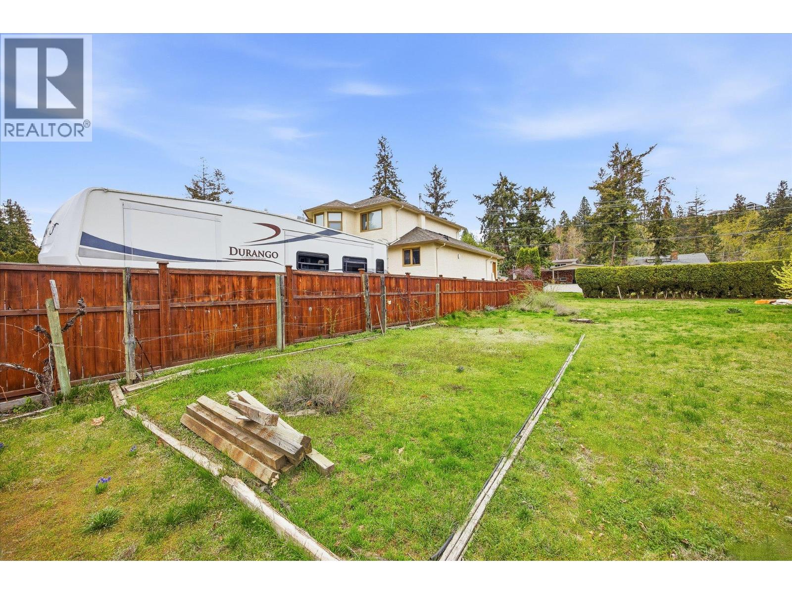 4693 Raymer Road