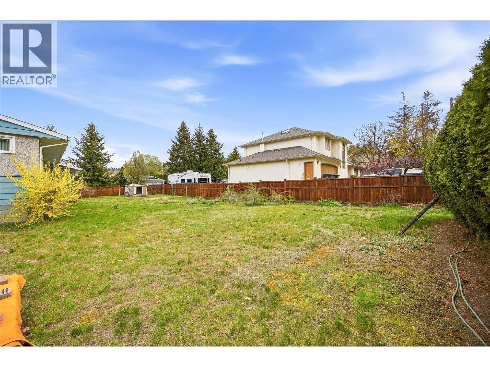 4693 Raymer Road