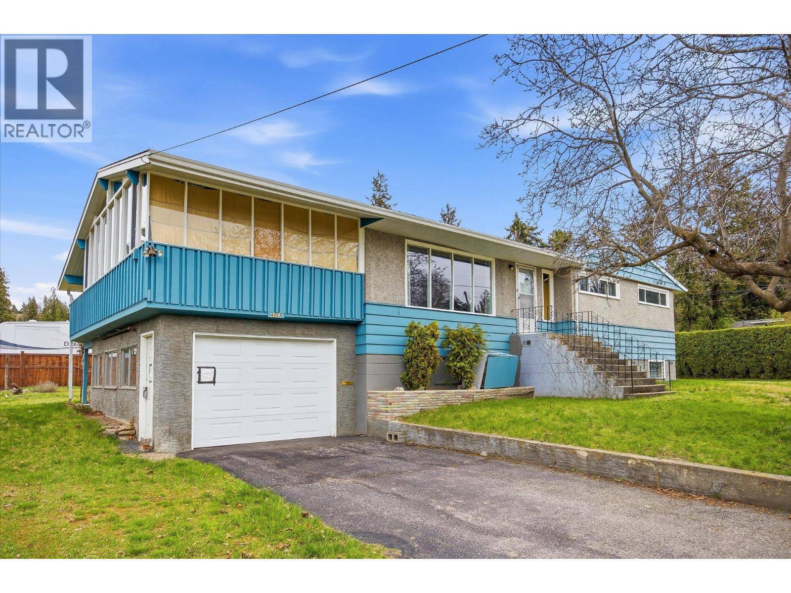 4693 Raymer Road