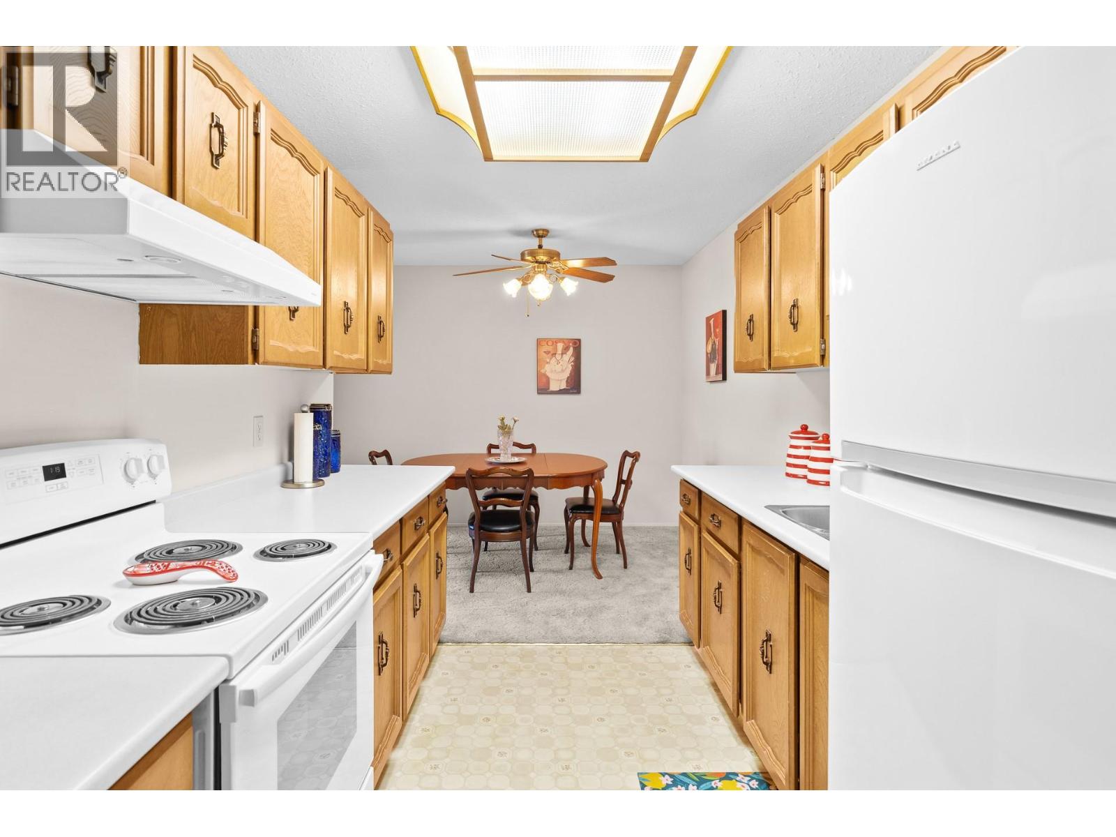 555 Rowcliffe Avenue Unit# 406