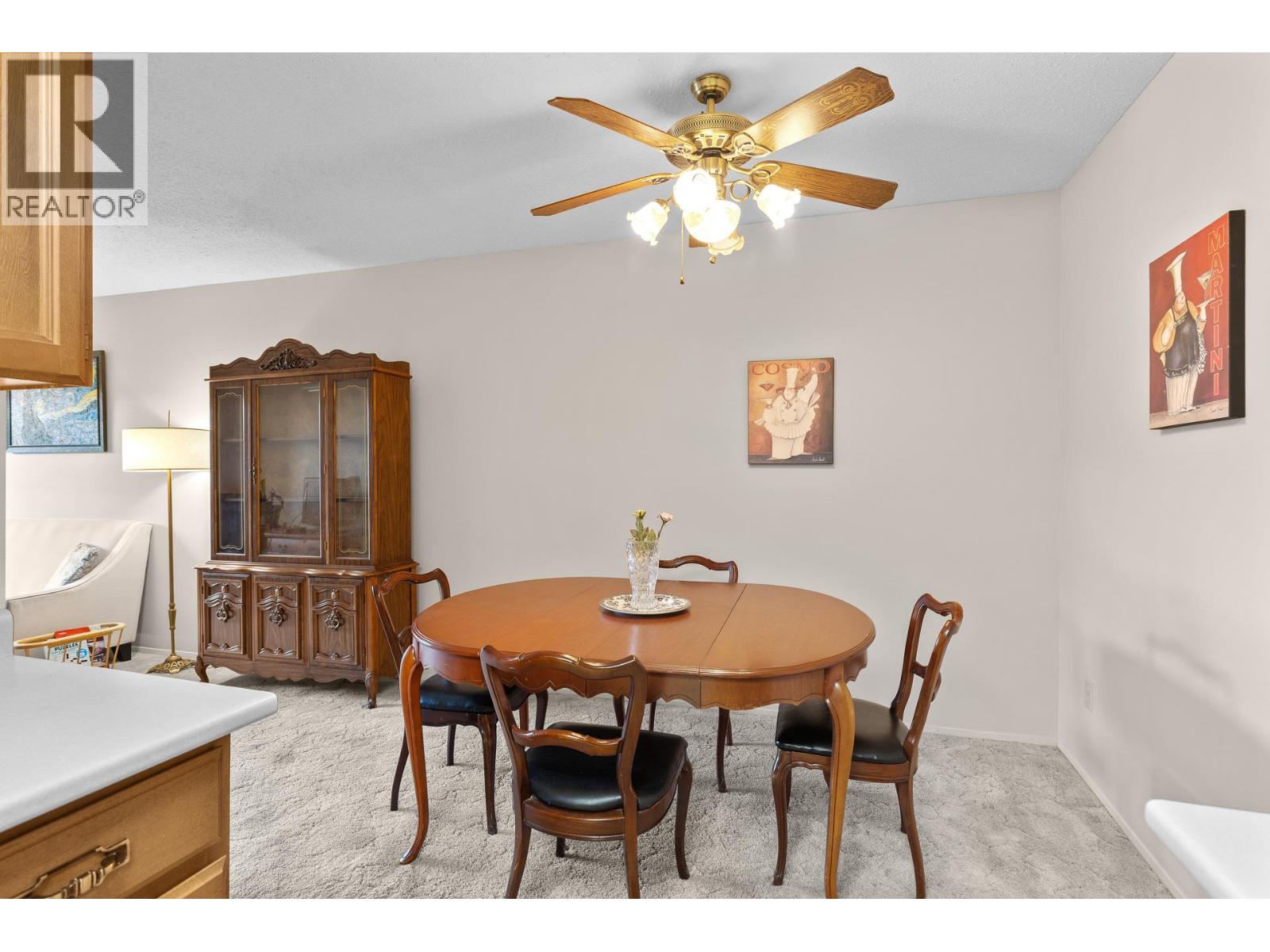 555 Rowcliffe Avenue Unit# 406