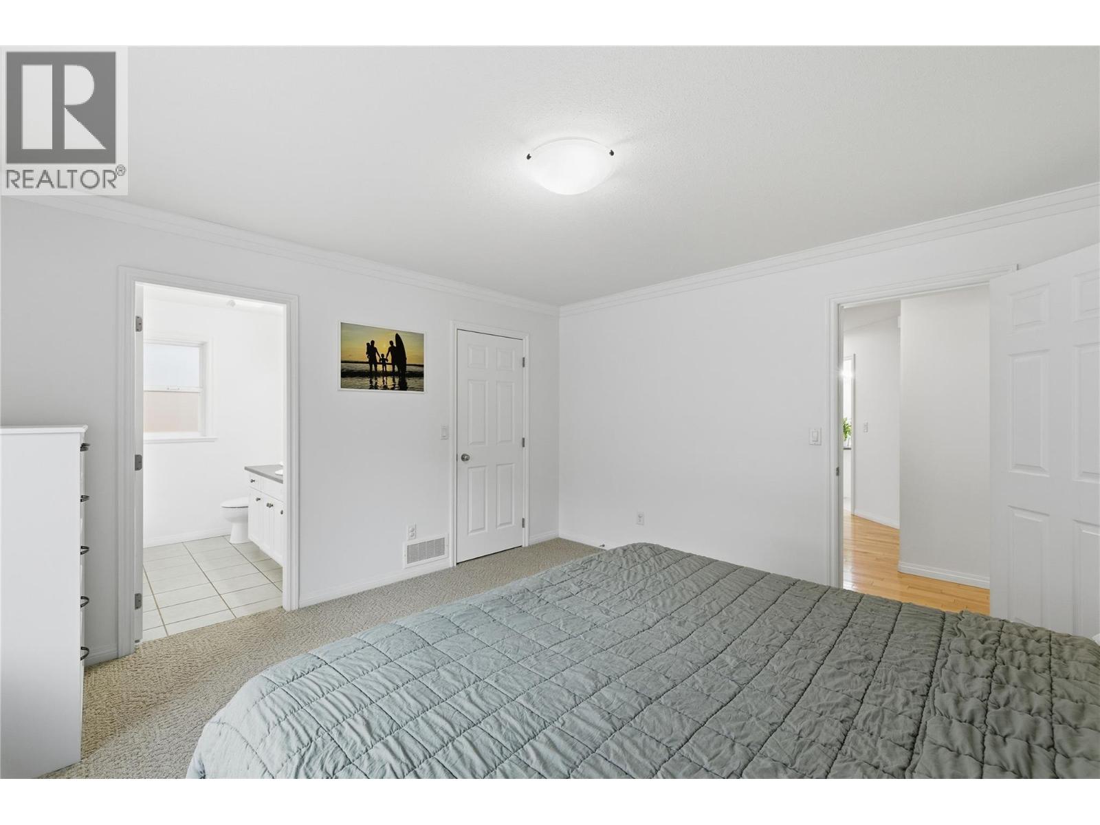 1492 Longley Crescent