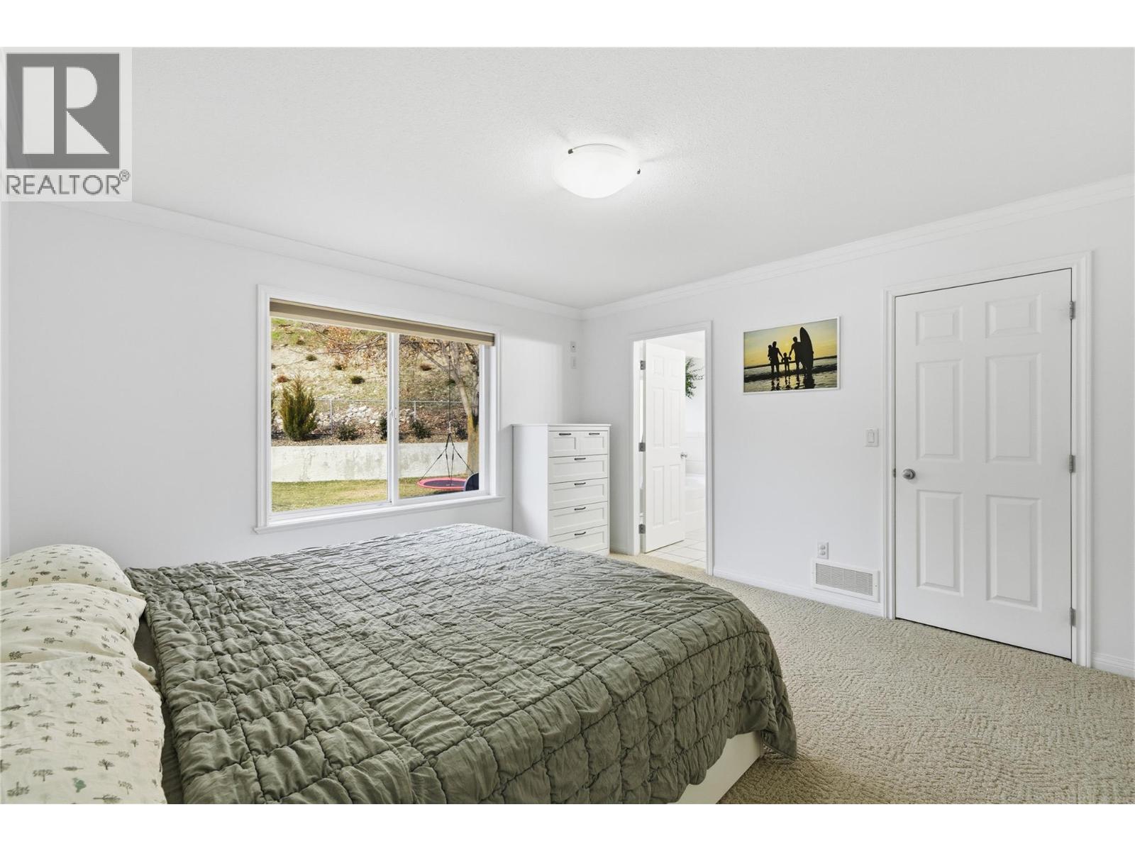 1492 Longley Crescent