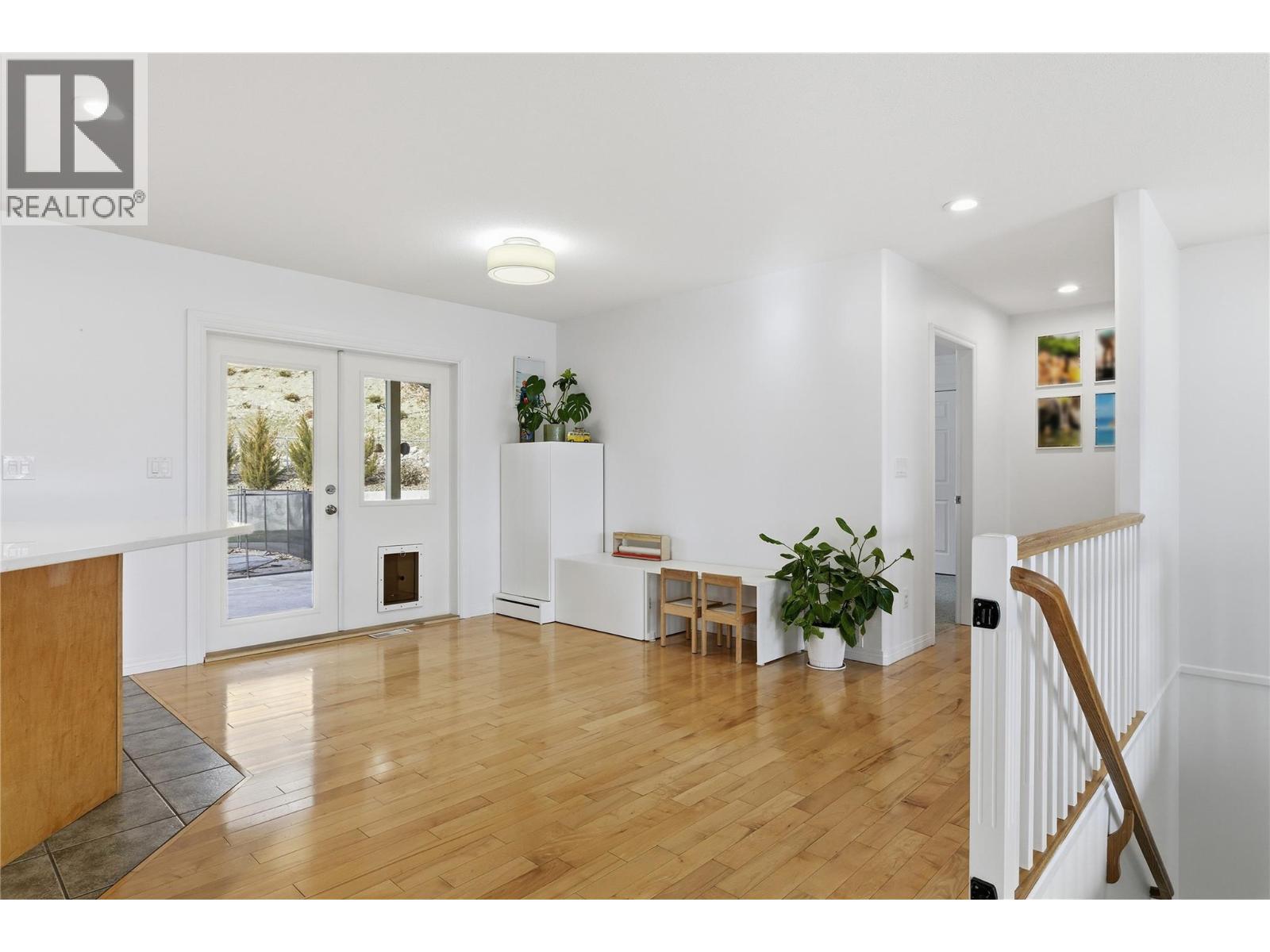 1492 Longley Crescent