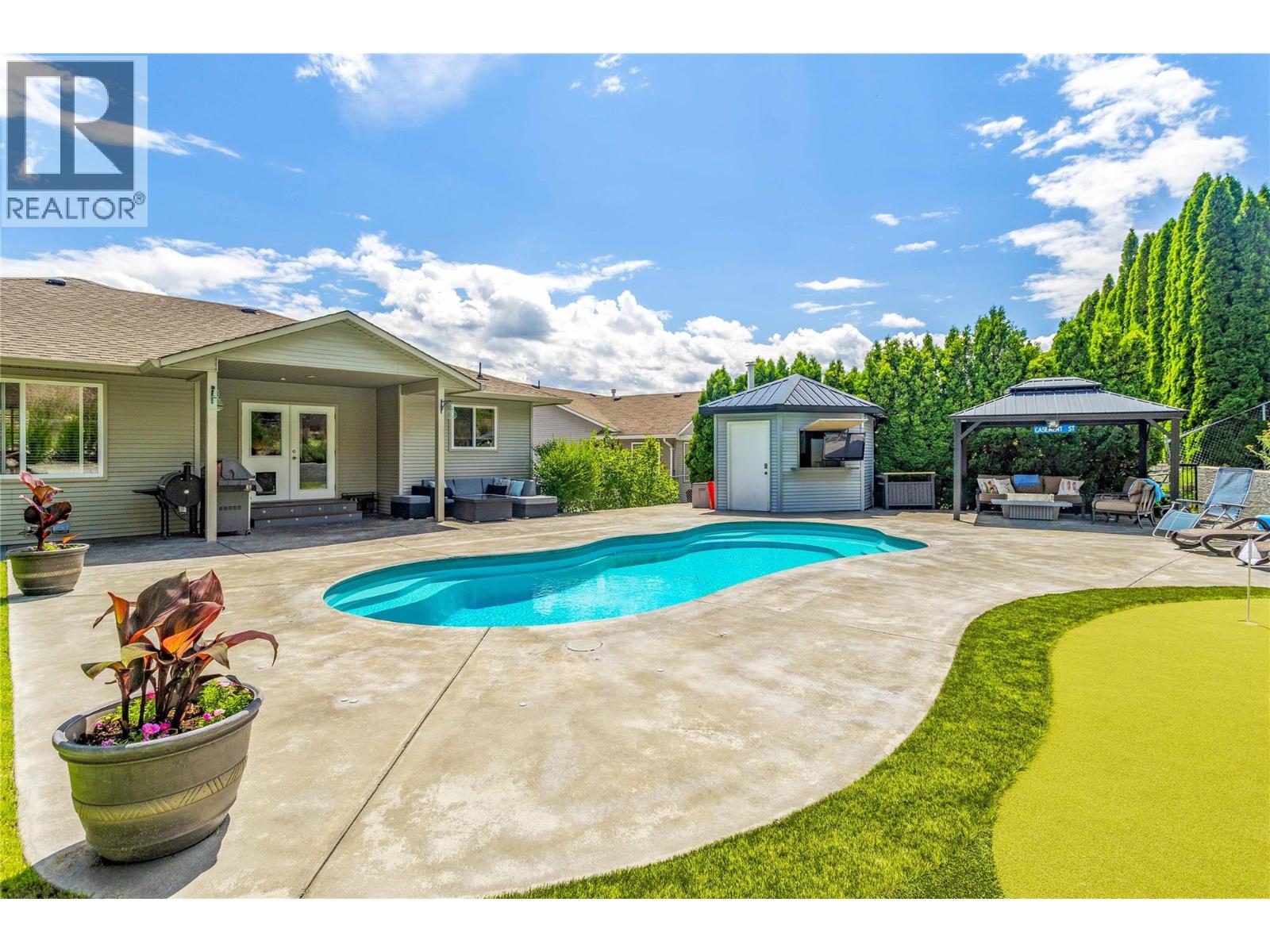 1492 Longley Crescent
