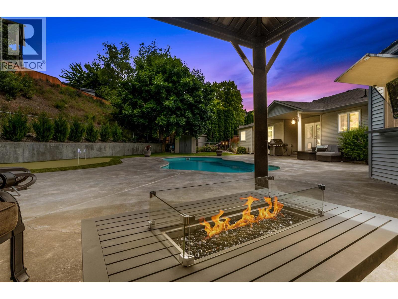 1492 Longley Crescent