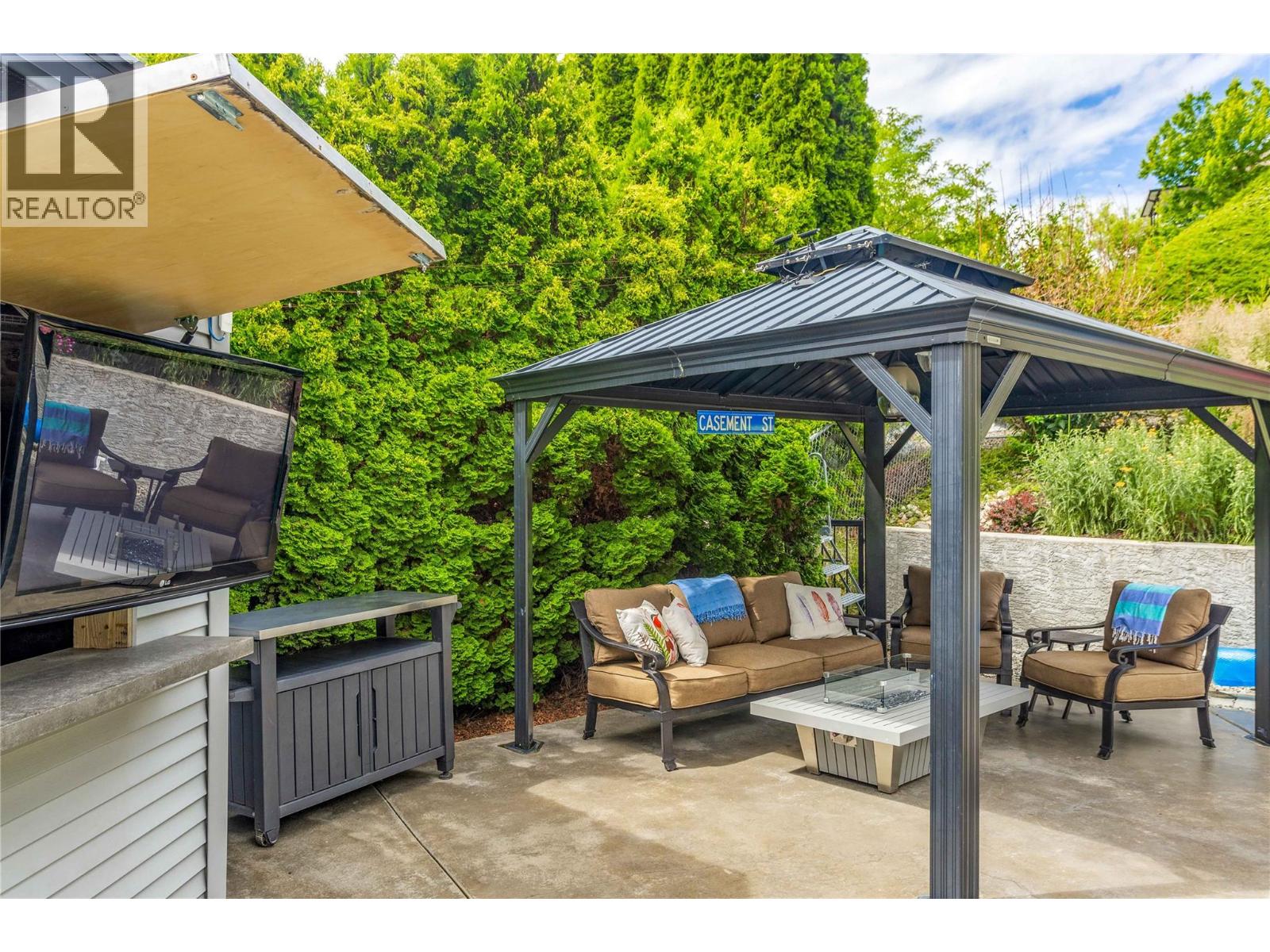 1492 Longley Crescent