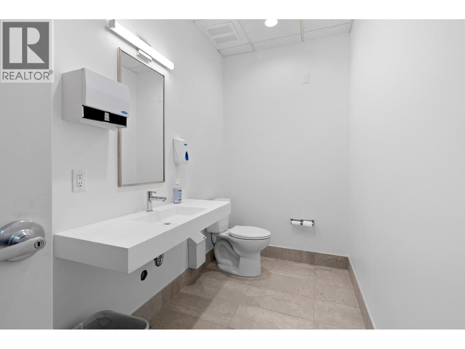 3275 Lakeshore Road Unit# 302