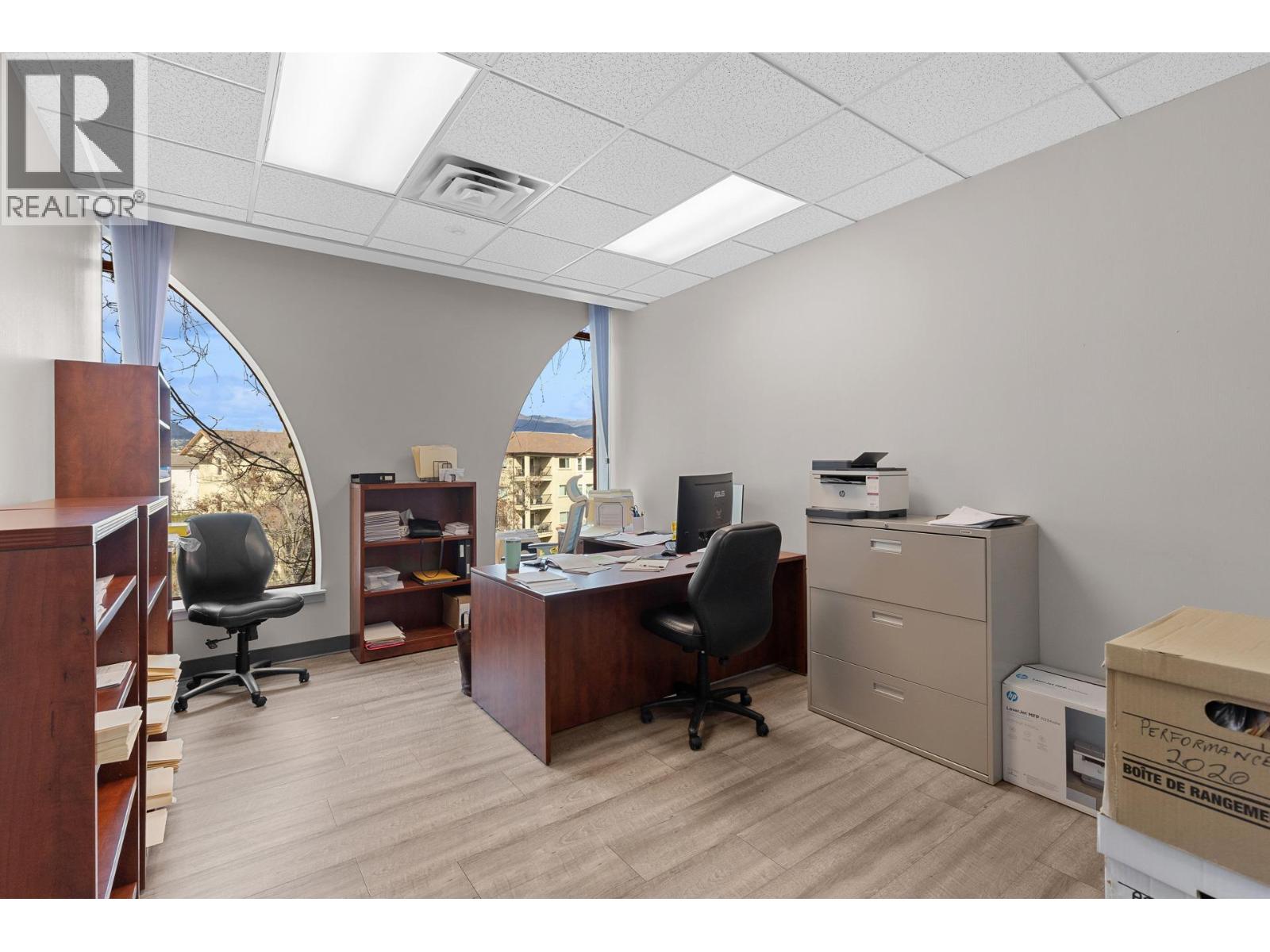 3275 Lakeshore Road Unit# 302