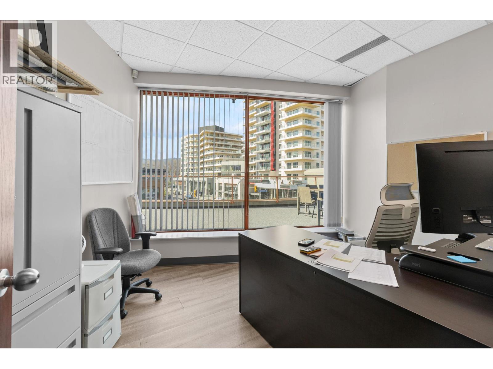 3275 Lakeshore Road Unit# 302