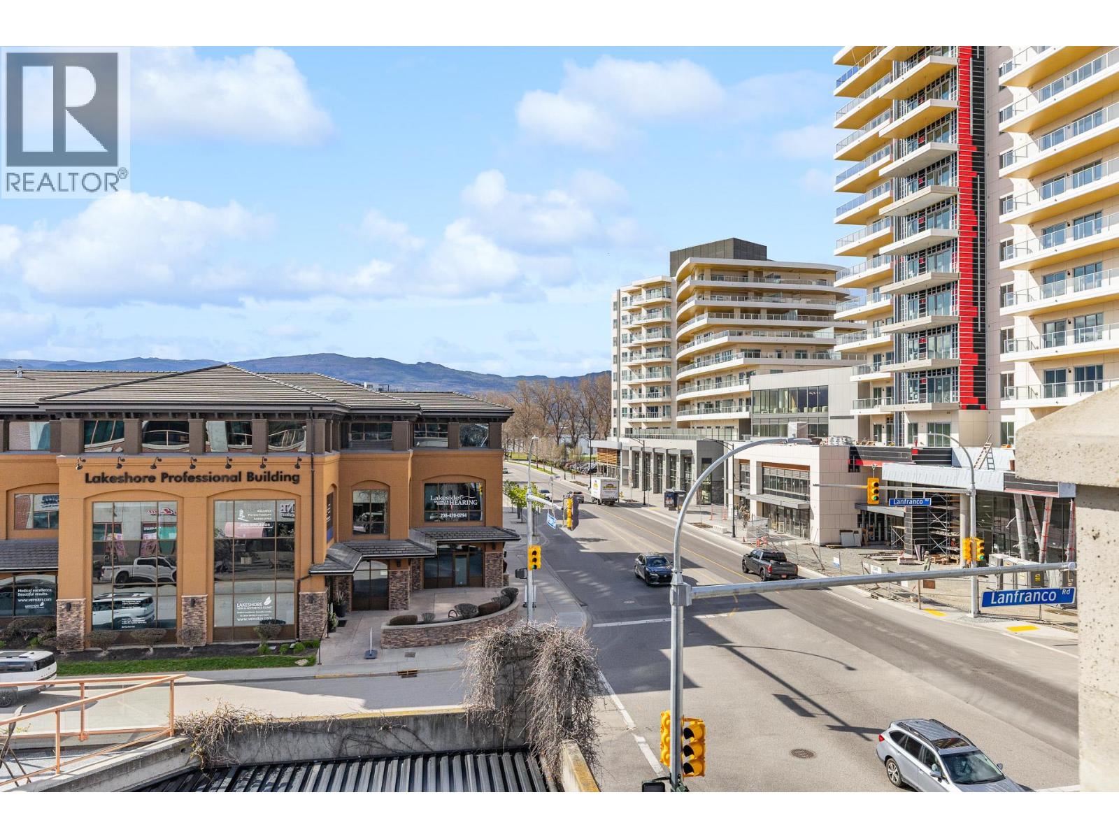 3275 Lakeshore Road Unit# 302