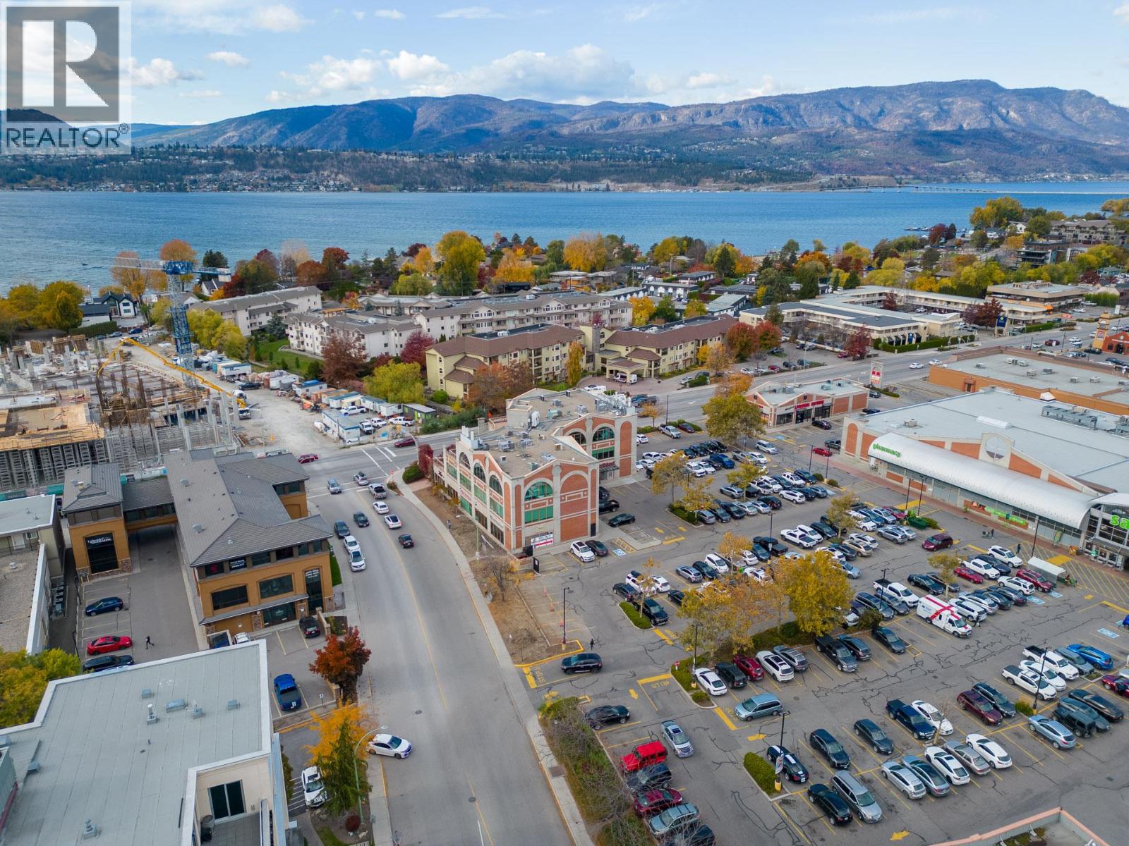 3275 Lakeshore Road Unit# 302