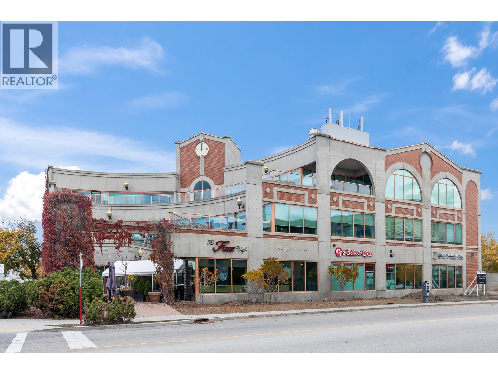 3275 Lakeshore Road Unit# 302