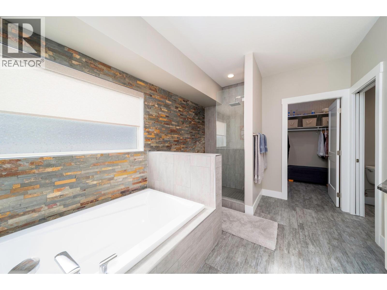 13053 Shoreline Drive