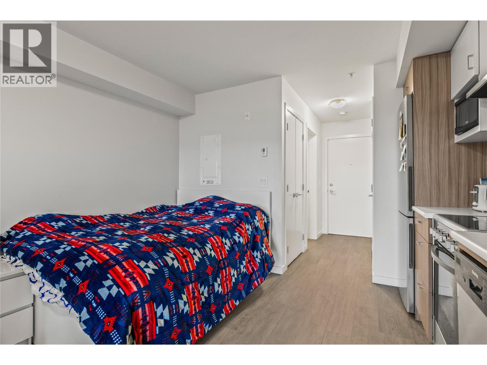 695 Academy Way Unit# 119